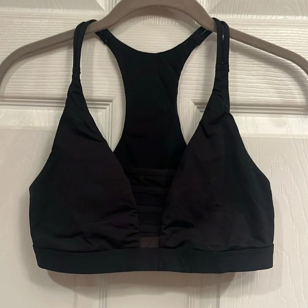 PINK Victoria’s Secret brand size S black sports bra